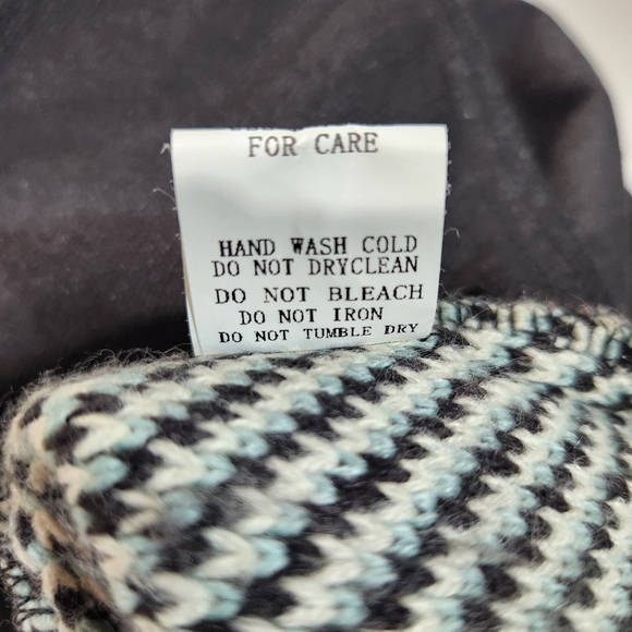 DAVI & DANI Women's Corduroy and Knit Sweater Jacket Aztec Print Shacket (L) - Picture 12 of 13